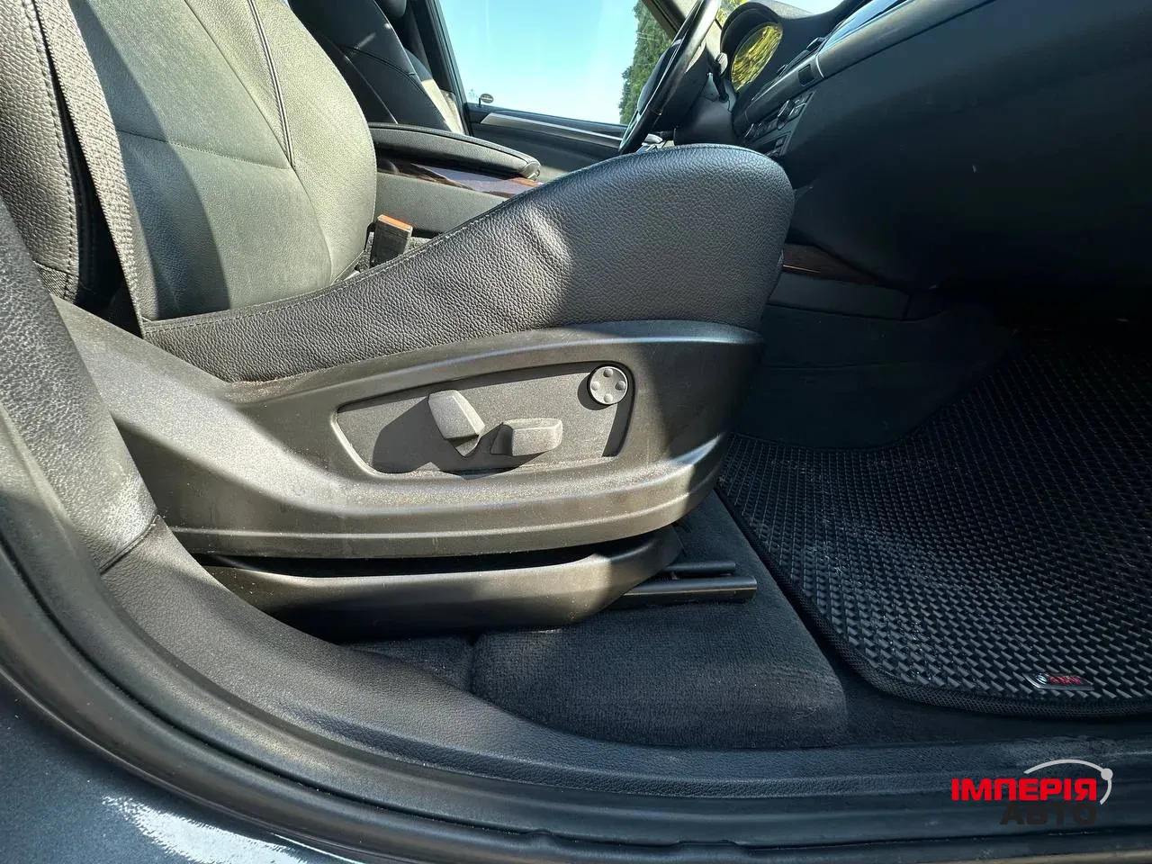 BMW X5 - фото 17