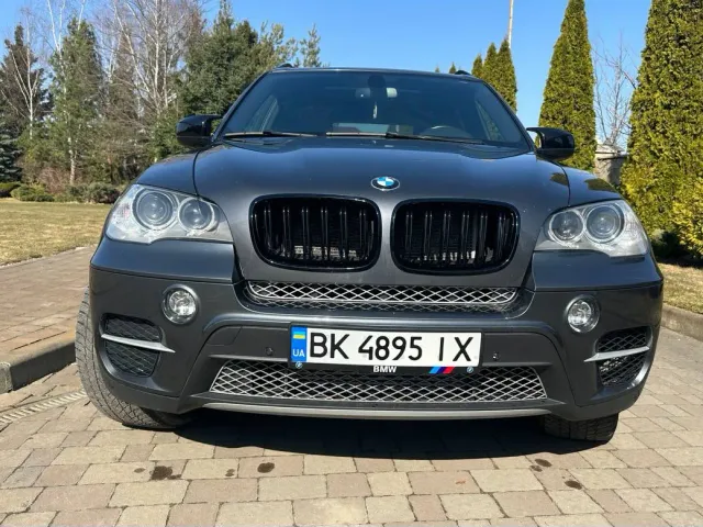 BMW X5 - фото 3