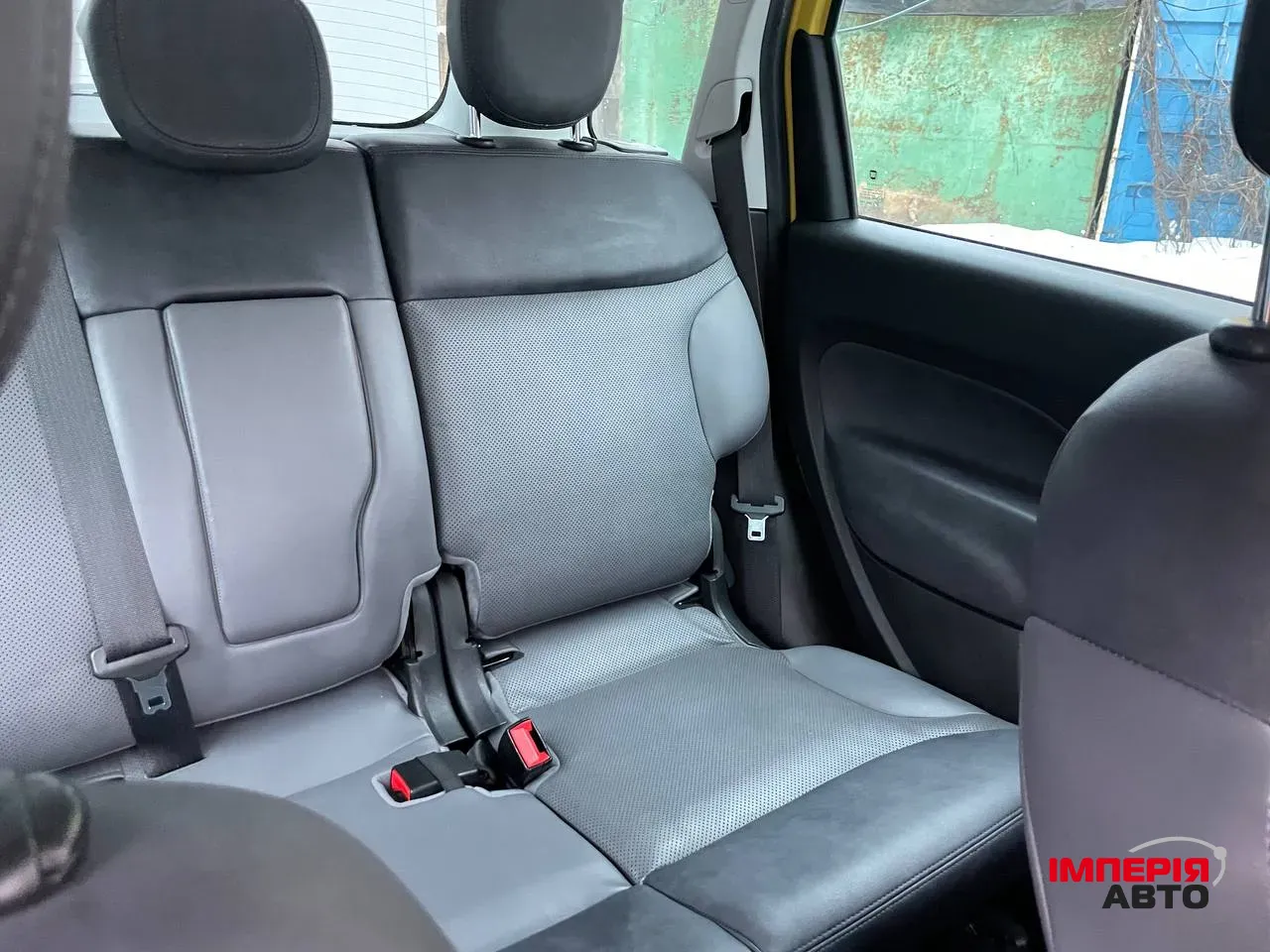 Fiat 500L - фото 14