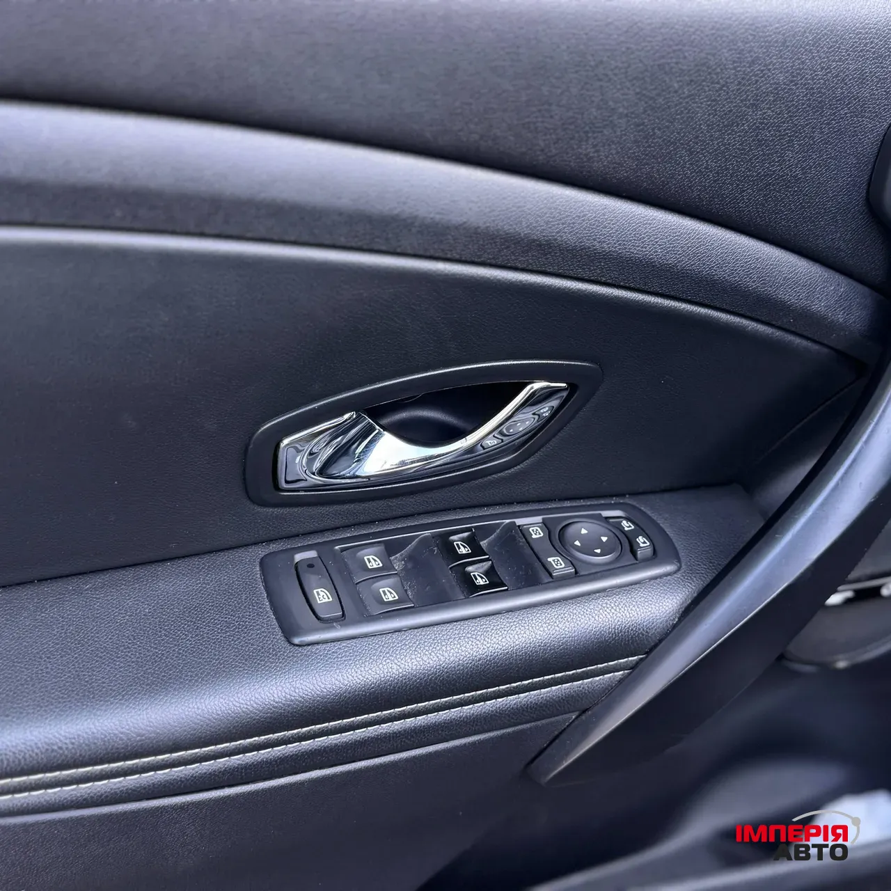 Renault Megane - фото 29