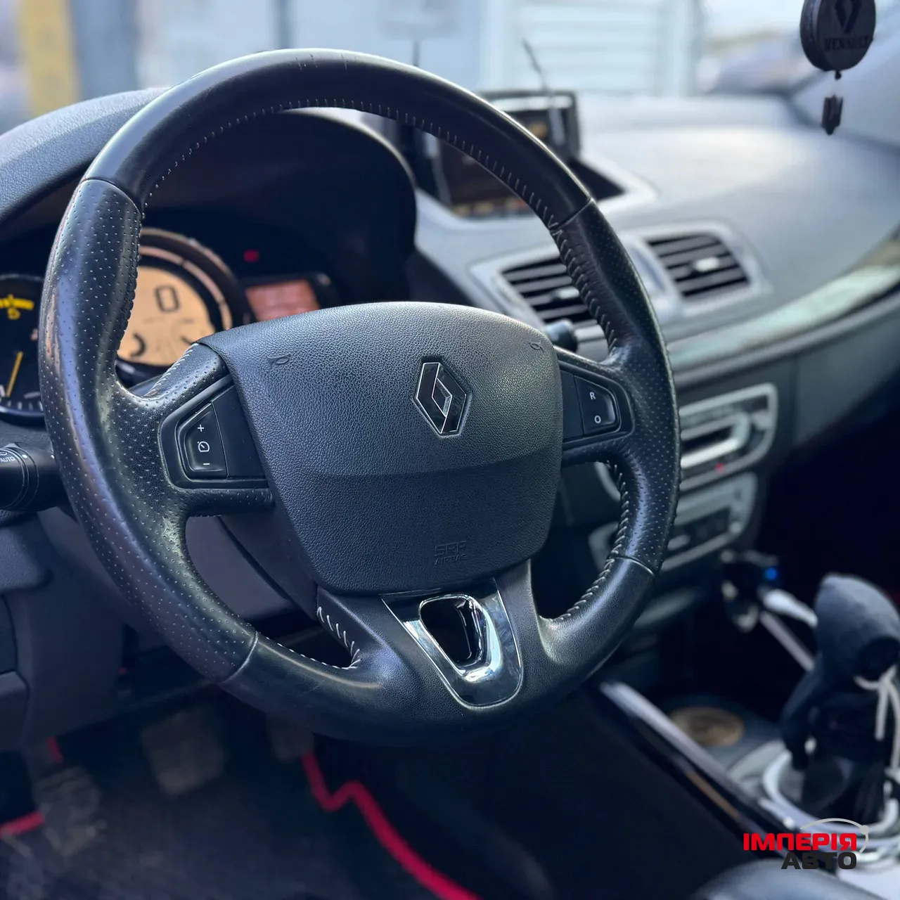 Renault Megane - фото 30