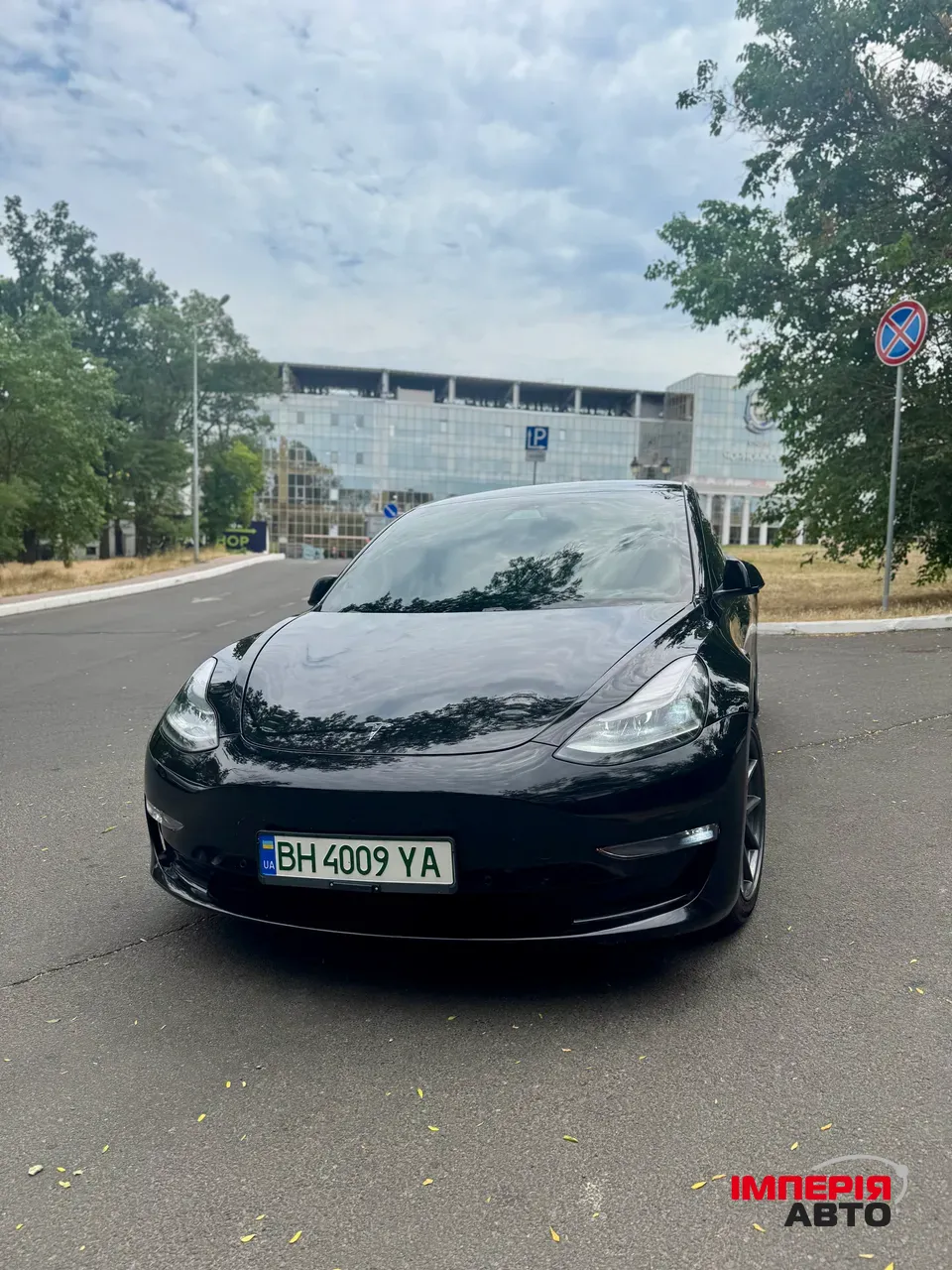 Tesla Model 3 - фото 2