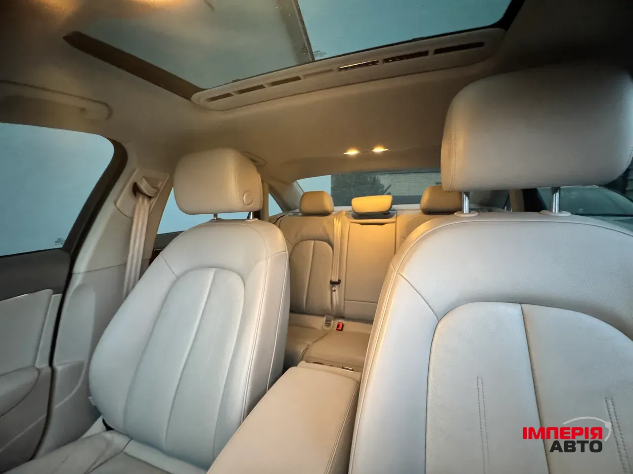 Audi A6 - фото 8