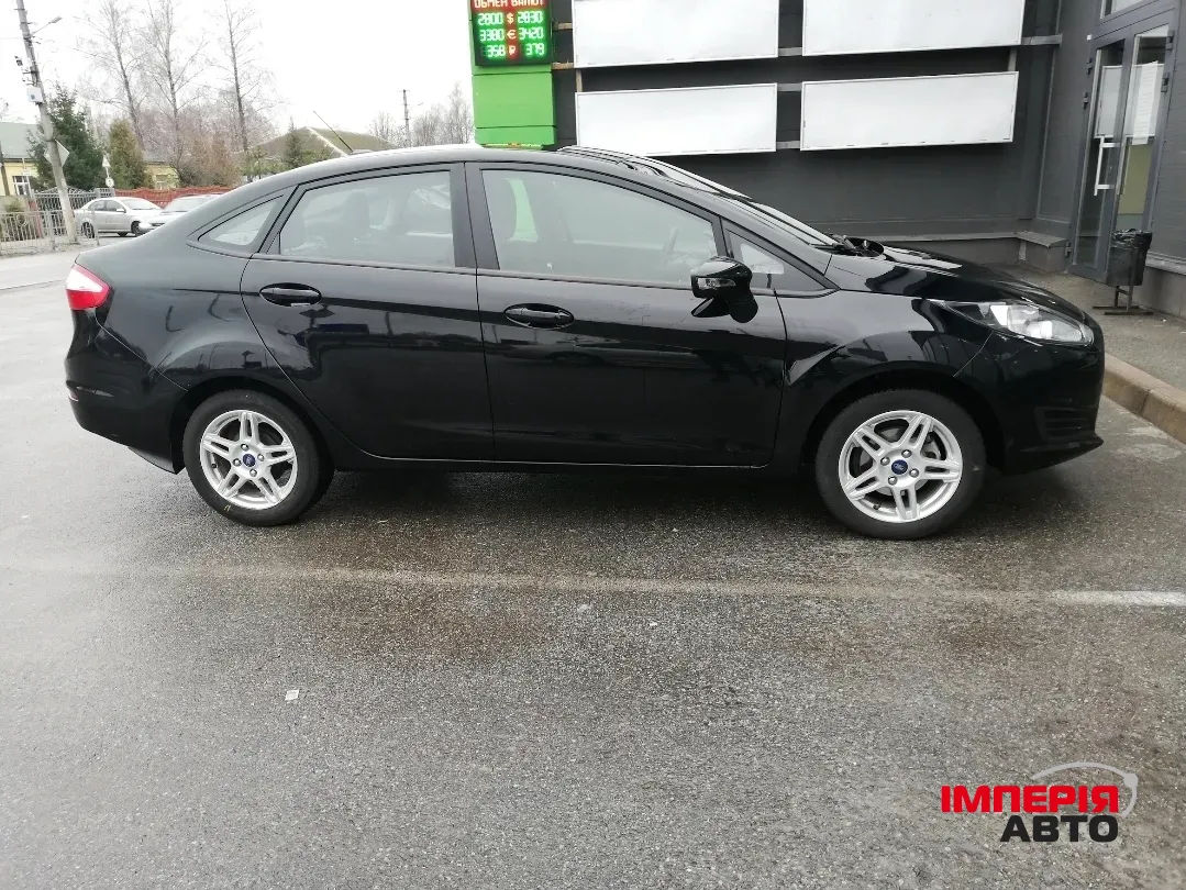 Ford Fiesta - фото 2