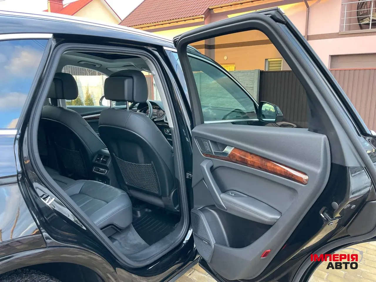 Audi Q5 - фото 8