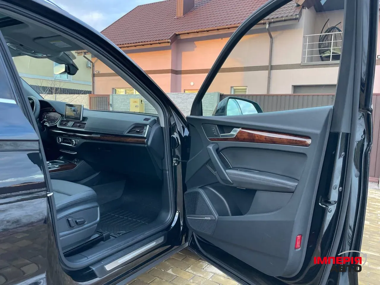 Audi Q5 - фото 6