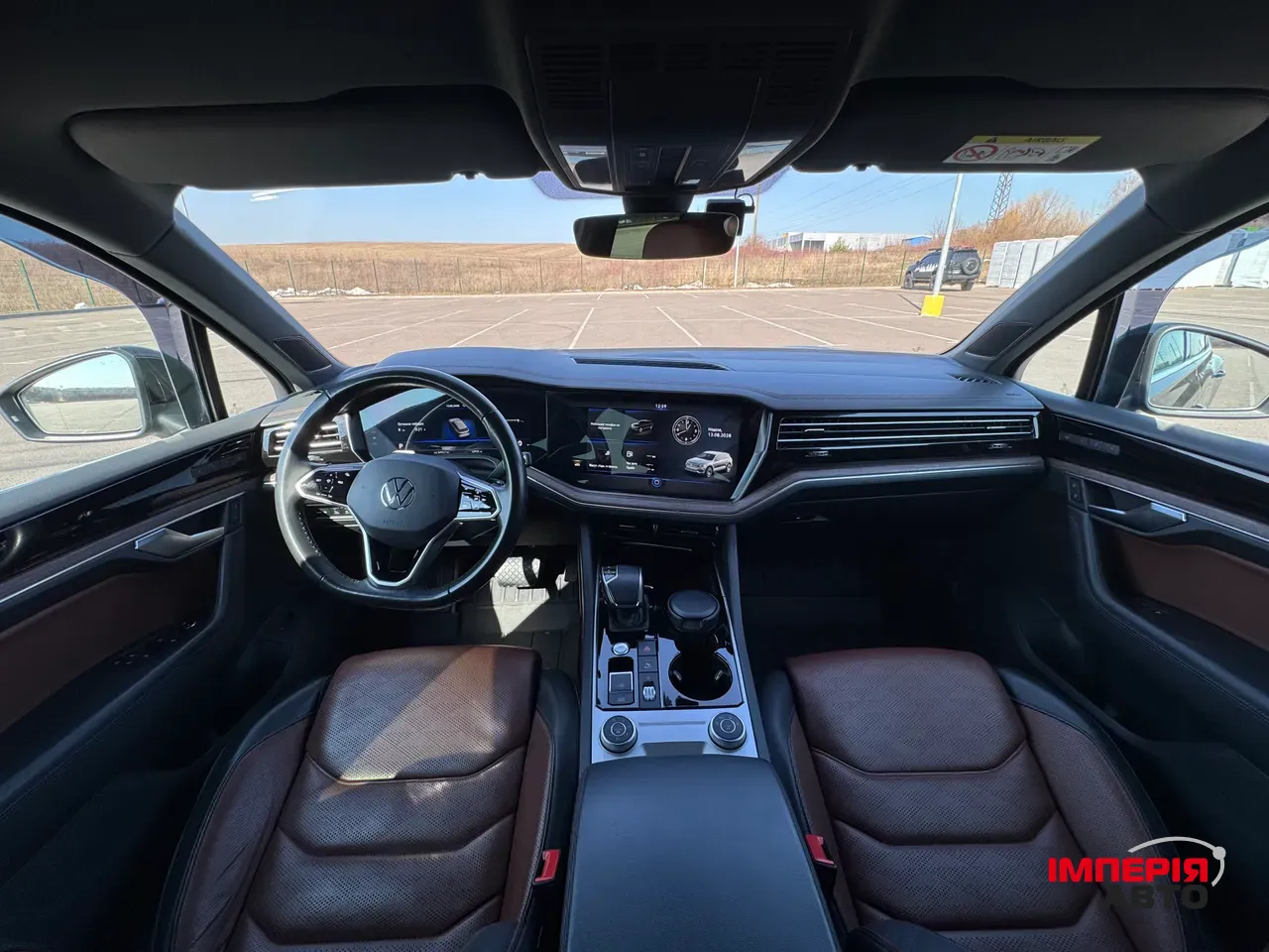 Volkswagen Touareg - фото 14