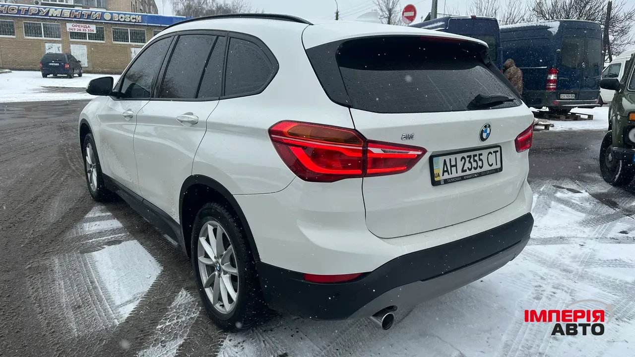 BMW X1 - фото 3