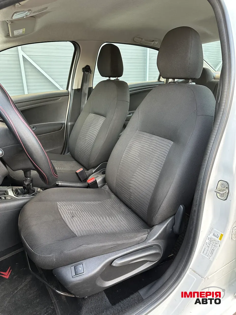 Peugeot 301 - фото 15