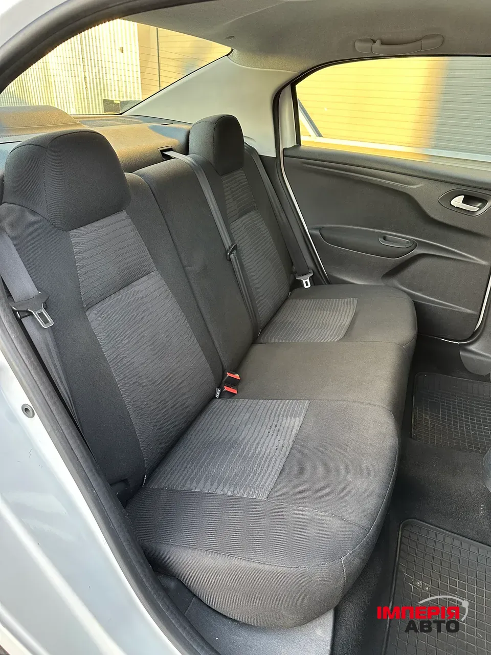 Peugeot 301 - фото 24