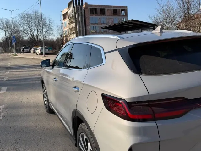 BYD Song Plus - фото 5