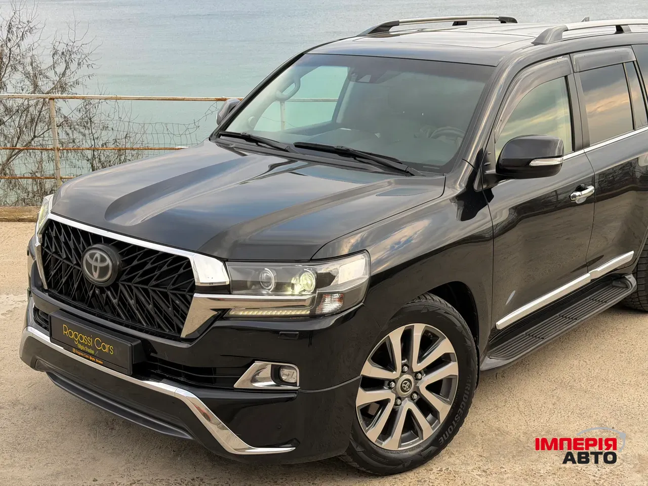 Toyota Land Cruiser - фото 6