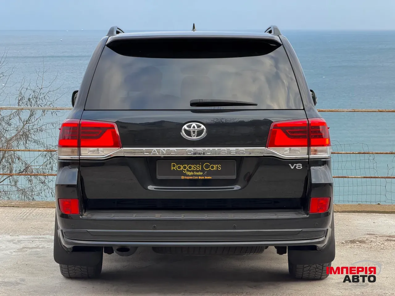 Toyota Land Cruiser - фото 13