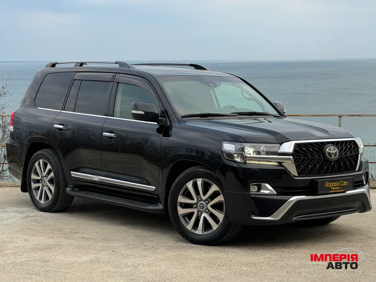 Toyota Land Cruiser - фото 3