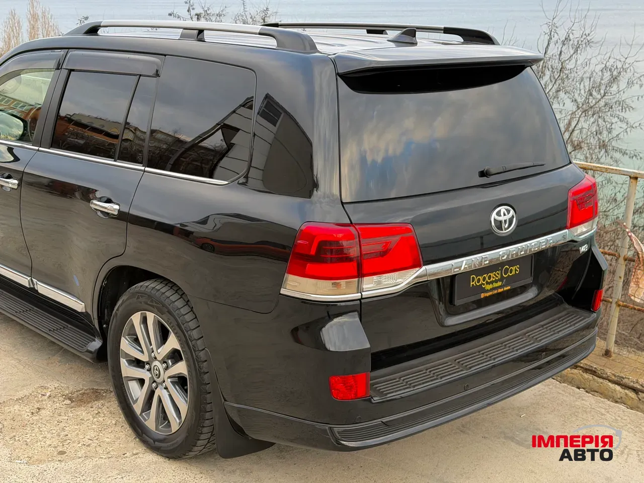 Toyota Land Cruiser - фото 11