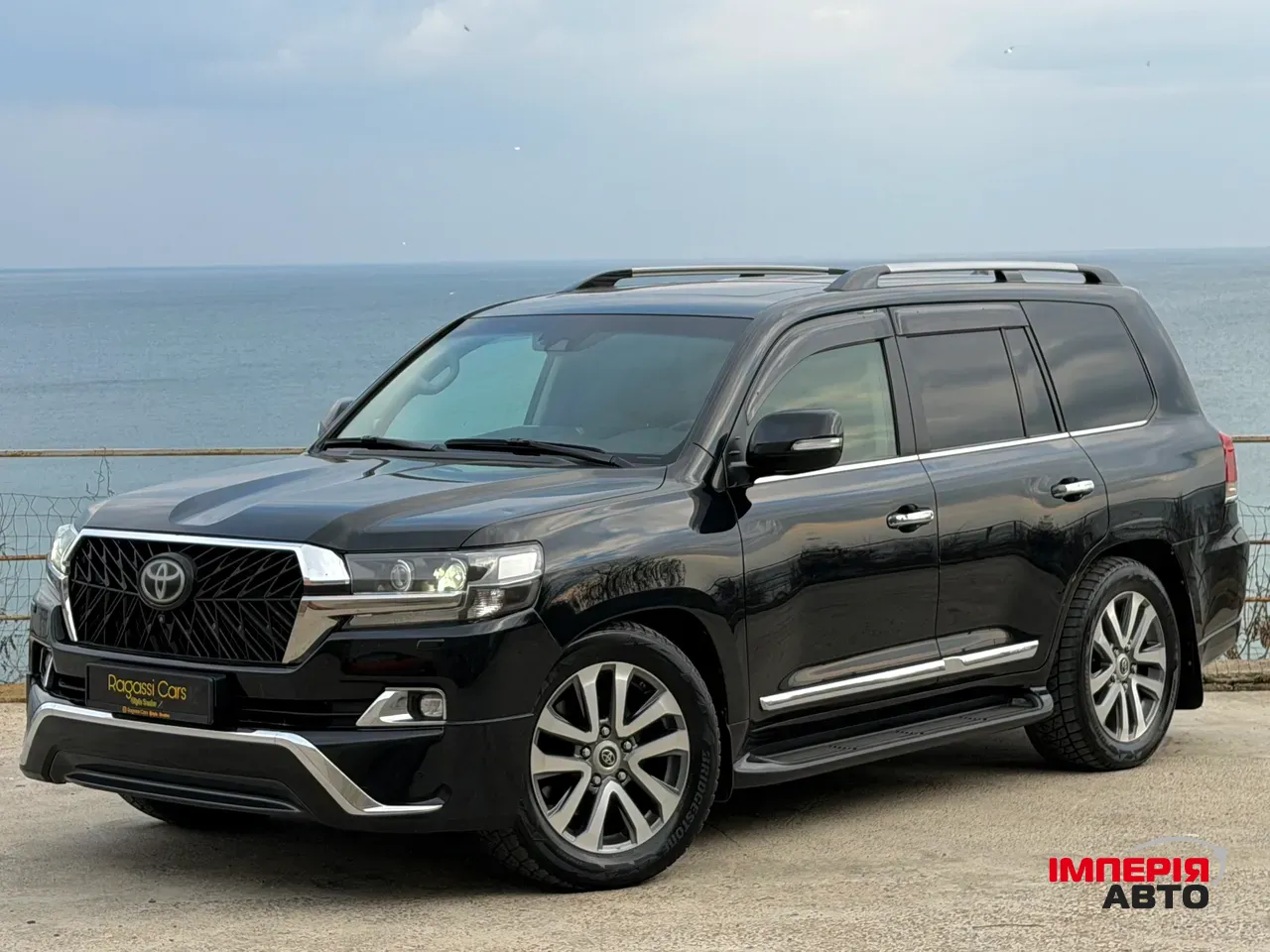 Toyota Land Cruiser - фото 1