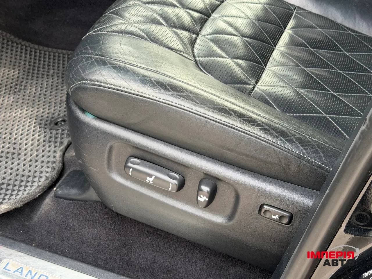Toyota Land Cruiser - фото 21
