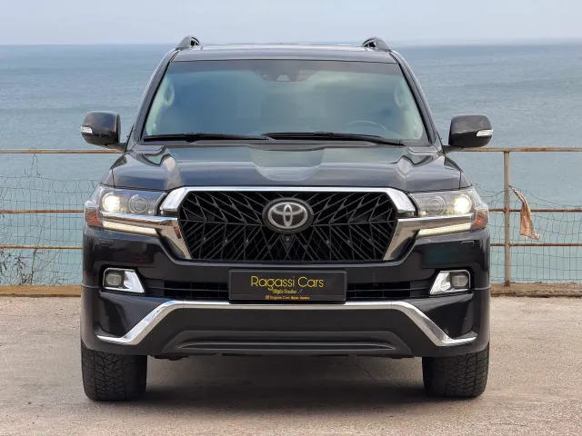 Toyota Land Cruiser - фото 2