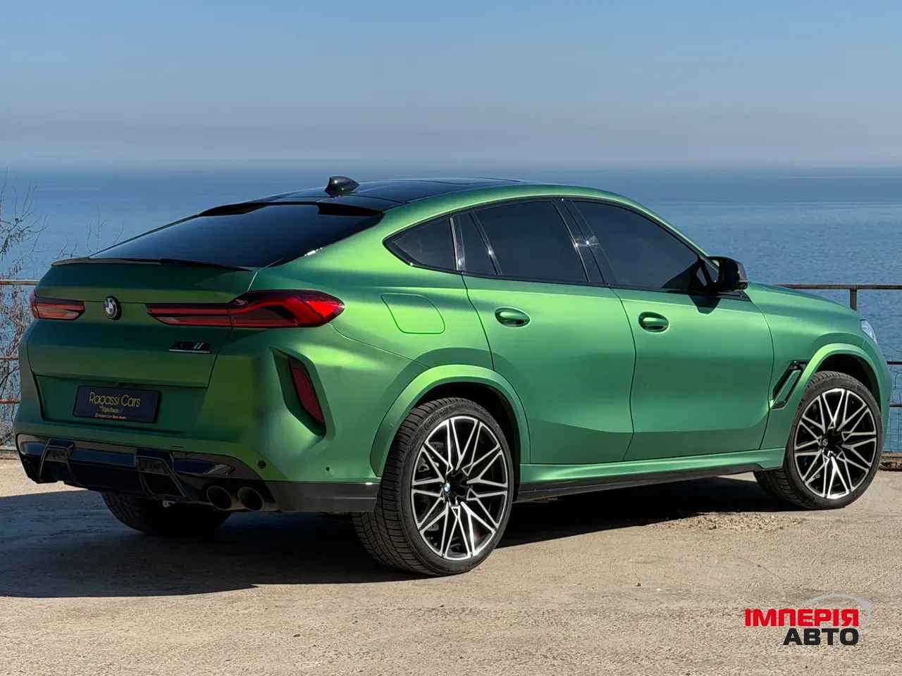 BMW X6 M - фото 12