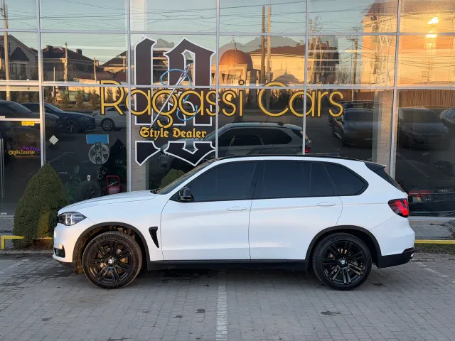 BMW X5 - фото 4