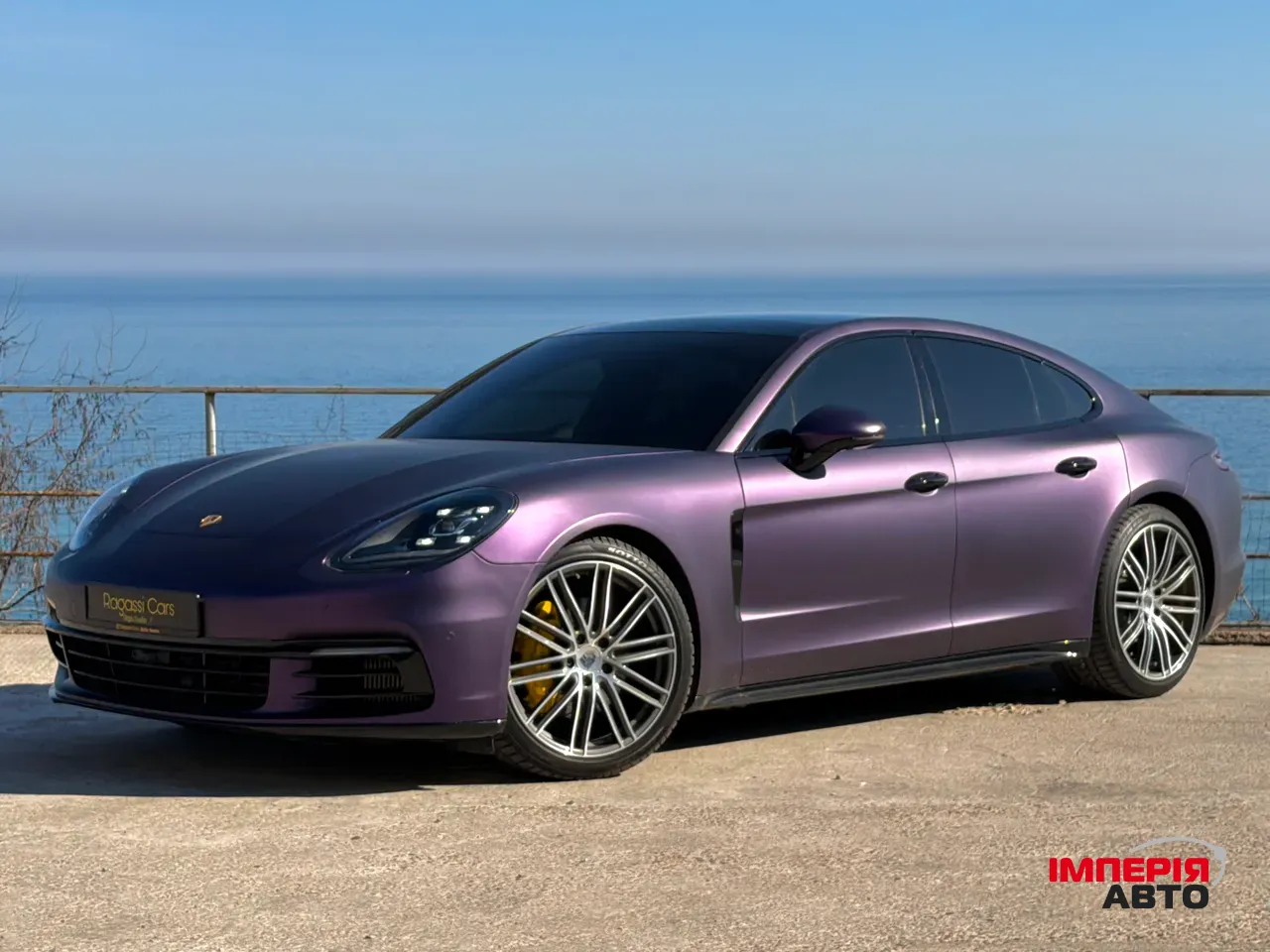 Porsche Panamera - фото 1