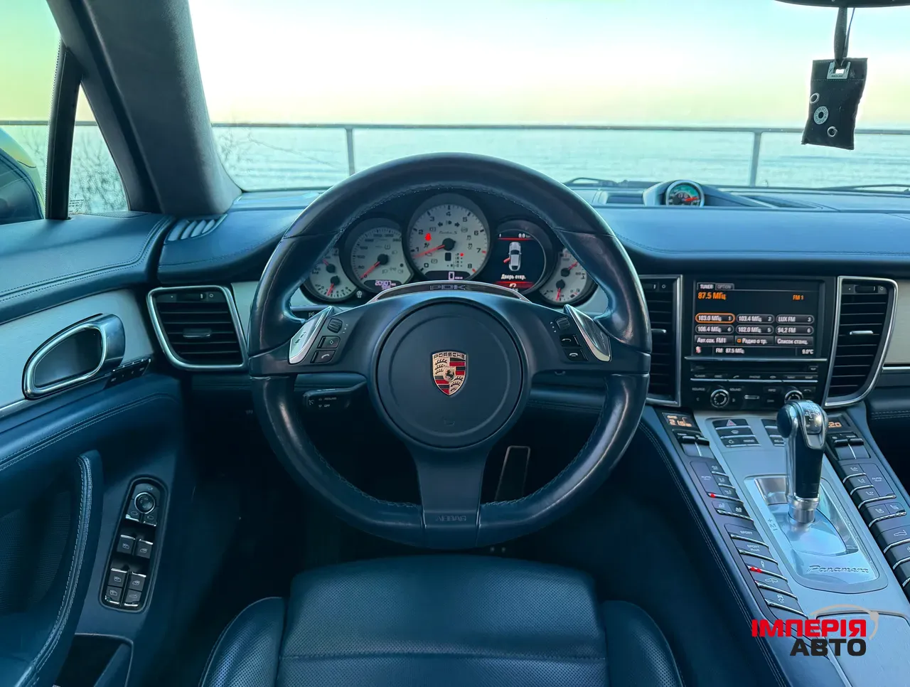 Porsche Panamera - фото 27