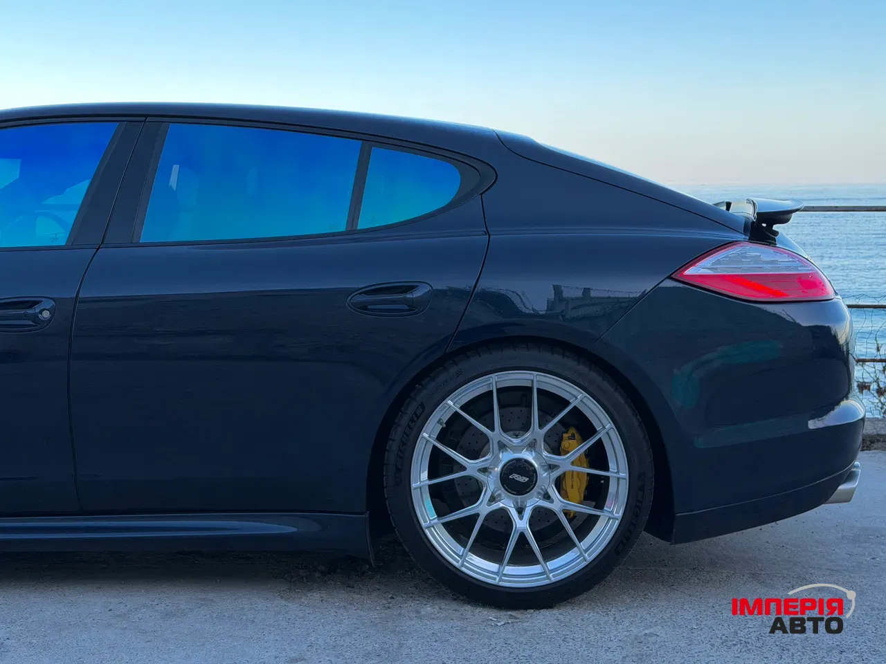 Porsche Panamera - фото 8