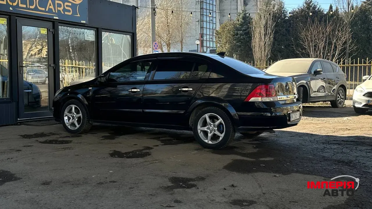 Opel Astra - фото 10