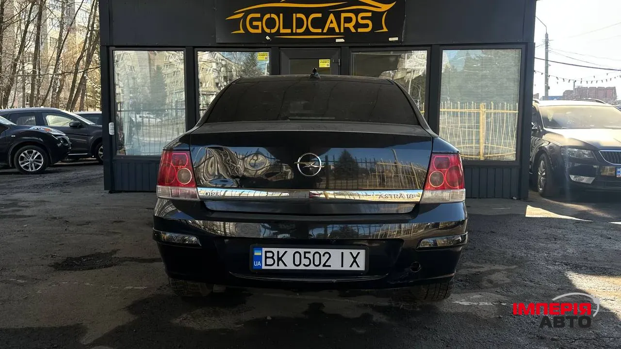 Opel Astra - фото 8