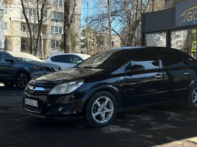 Opel Astra - фото 4