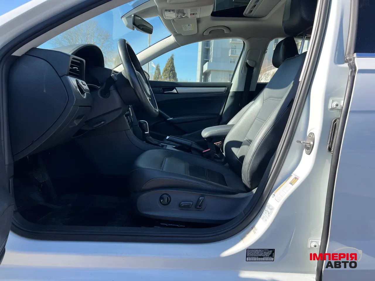 Volkswagen Passat - фото 9