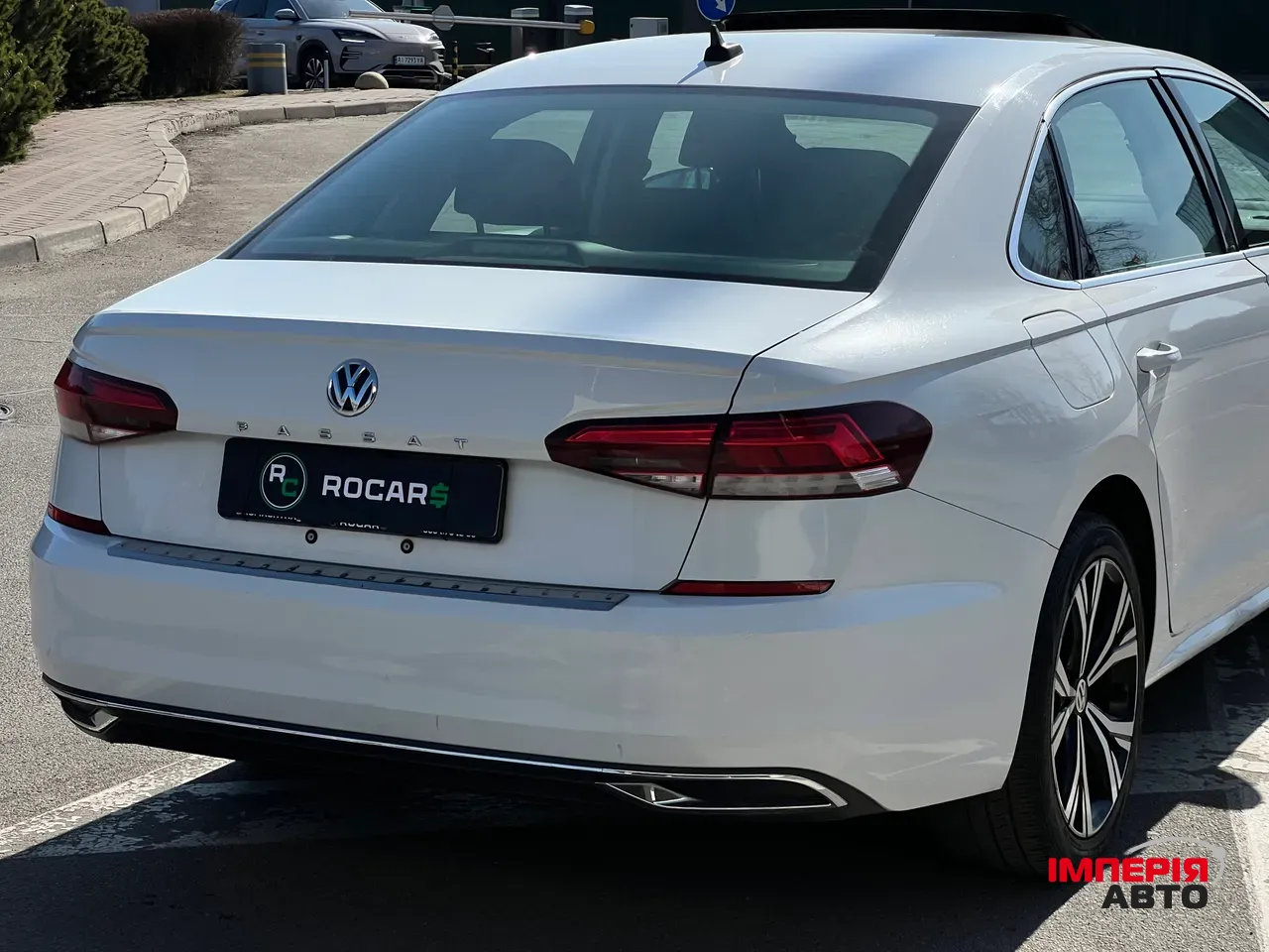 Volkswagen Passat - фото 8