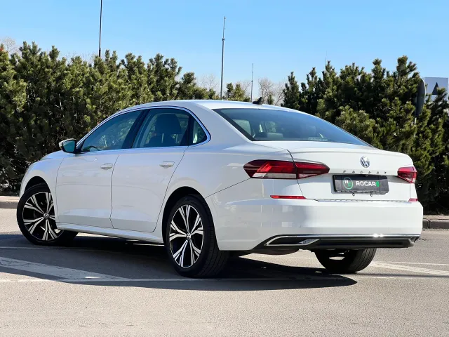 Volkswagen Passat - фото 5