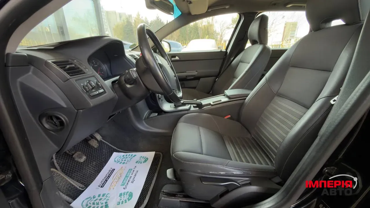 Volvo V50 - фото 4