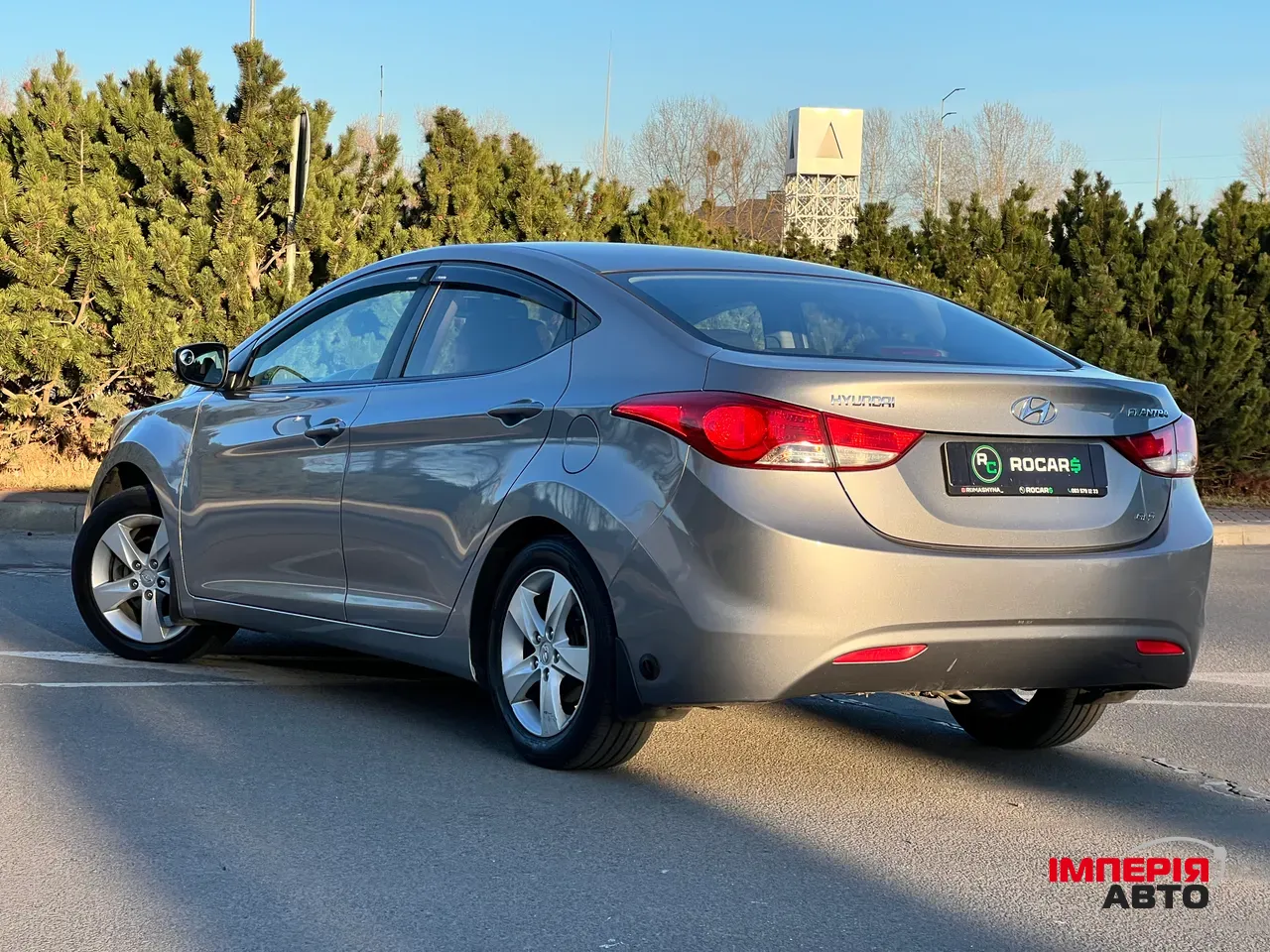 Hyundai Elantra - фото 5