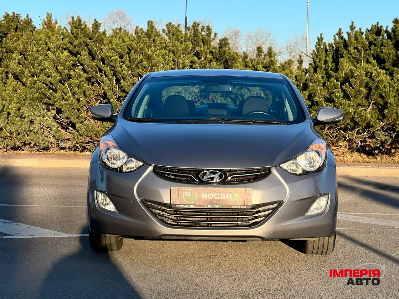 Hyundai Elantra - фото 2