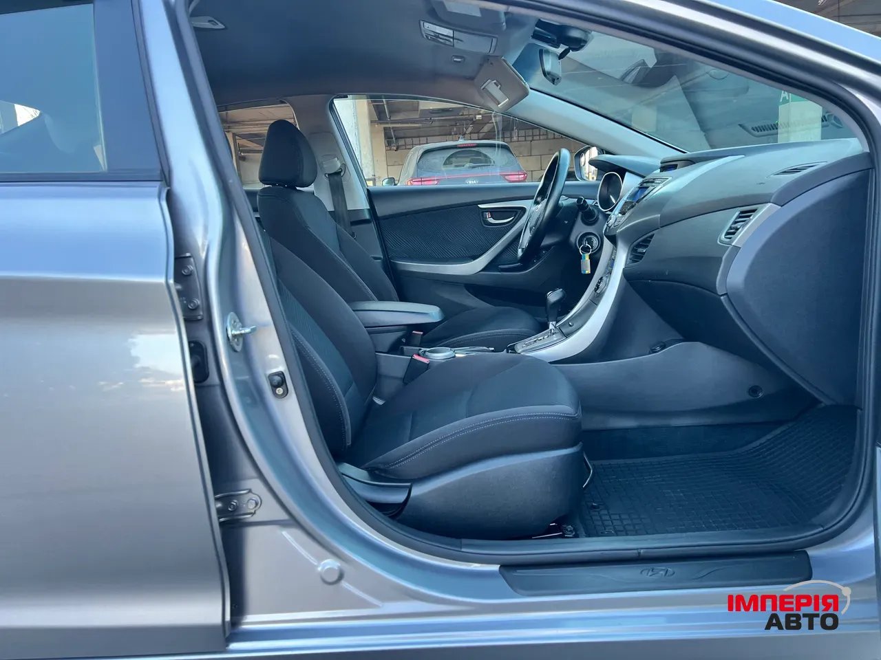 Hyundai Elantra - фото 21