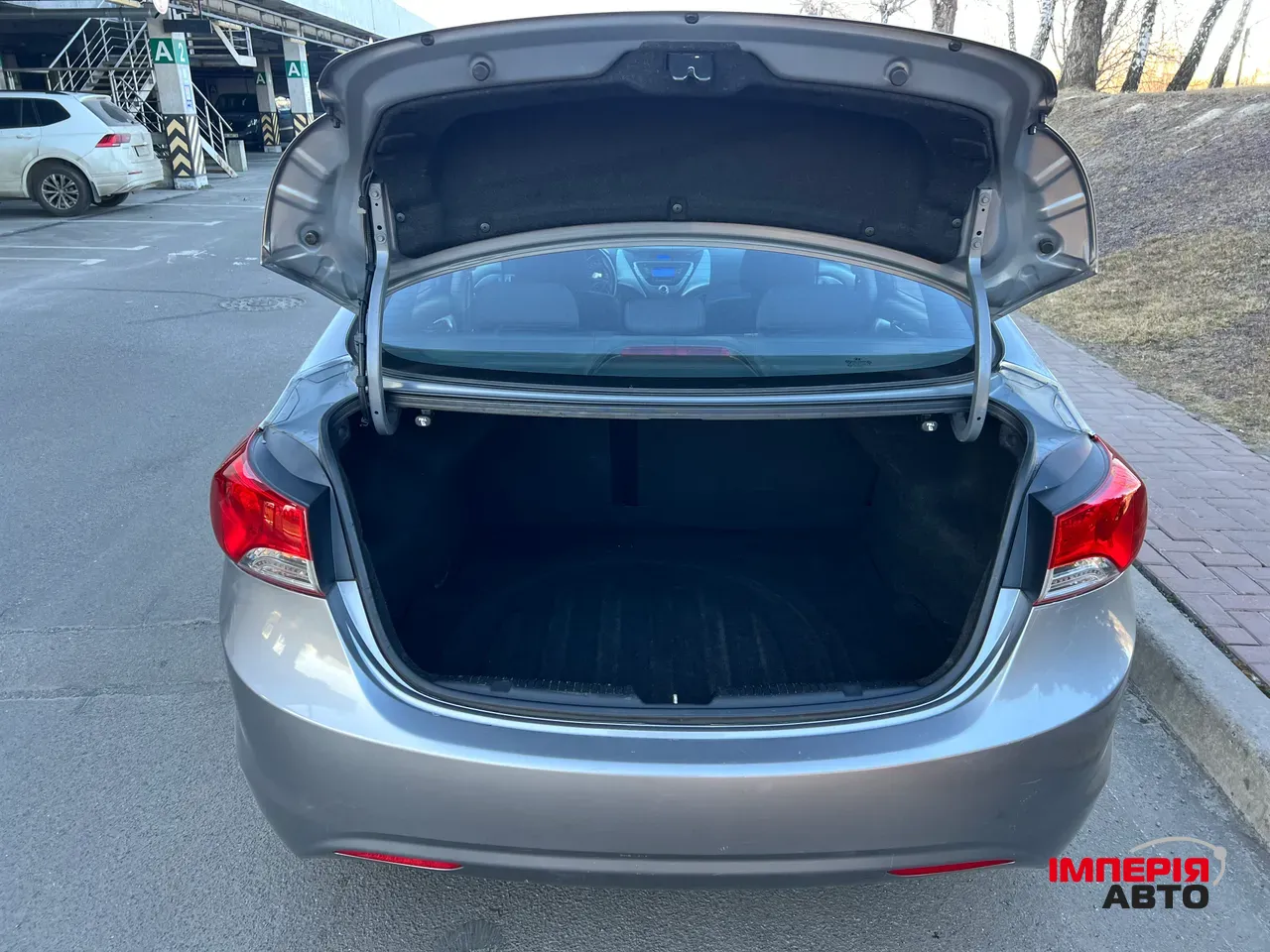 Hyundai Elantra - фото 24