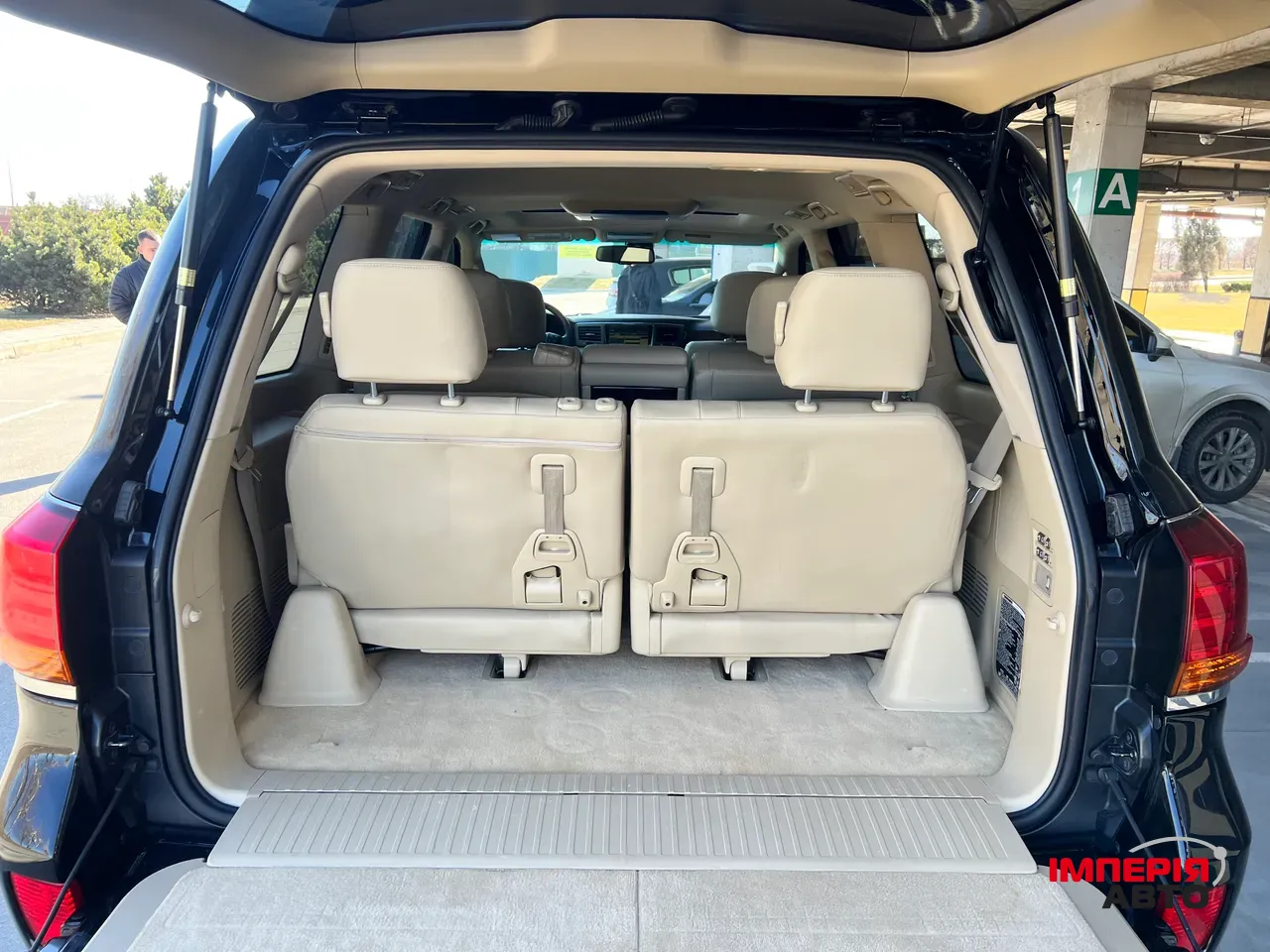 Lexus LX - фото 22