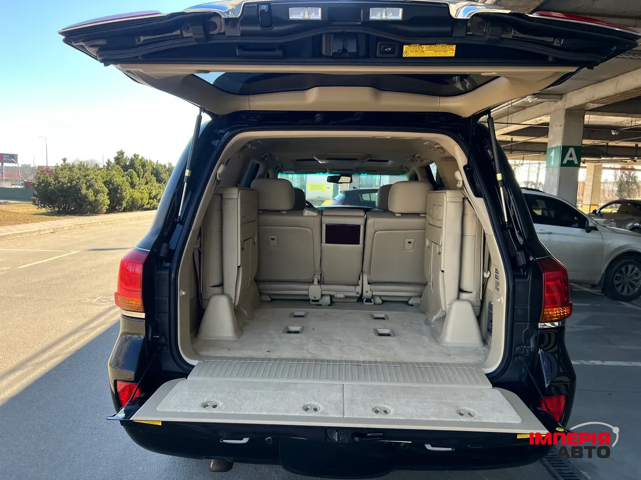 Lexus LX - фото 20