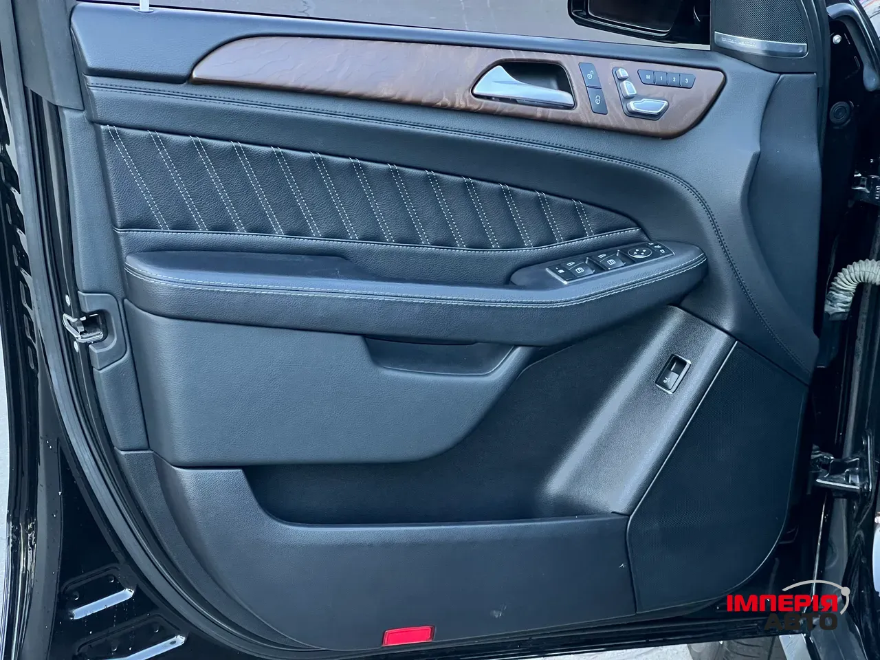 Mercedes-Benz GLE - фото 7