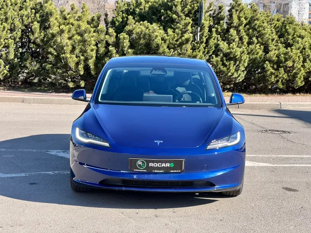Tesla Model 3 - фото 2