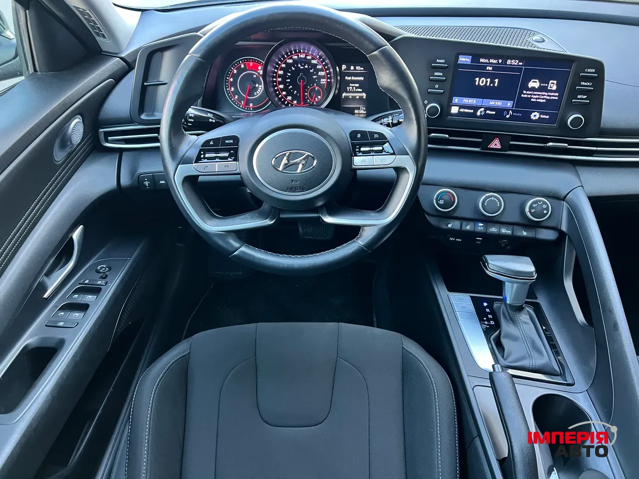 Hyundai Elantra - фото 14