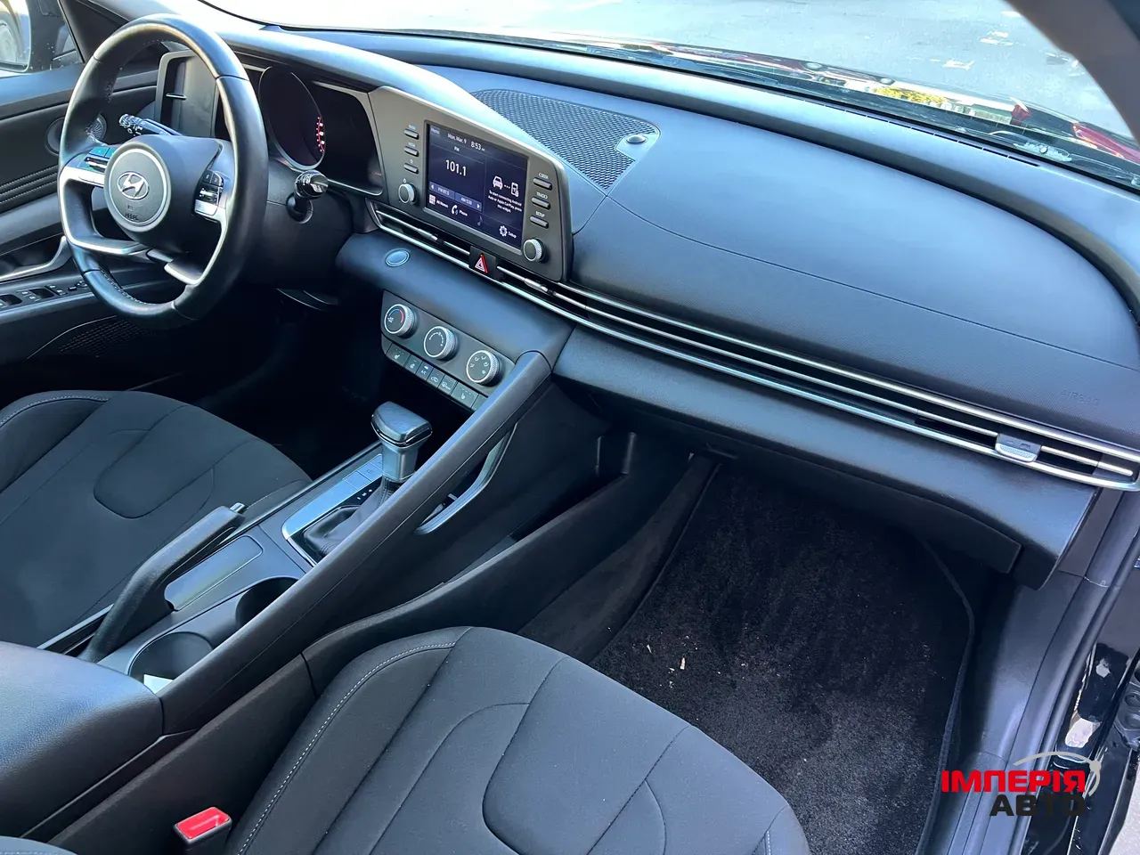 Hyundai Elantra - фото 27