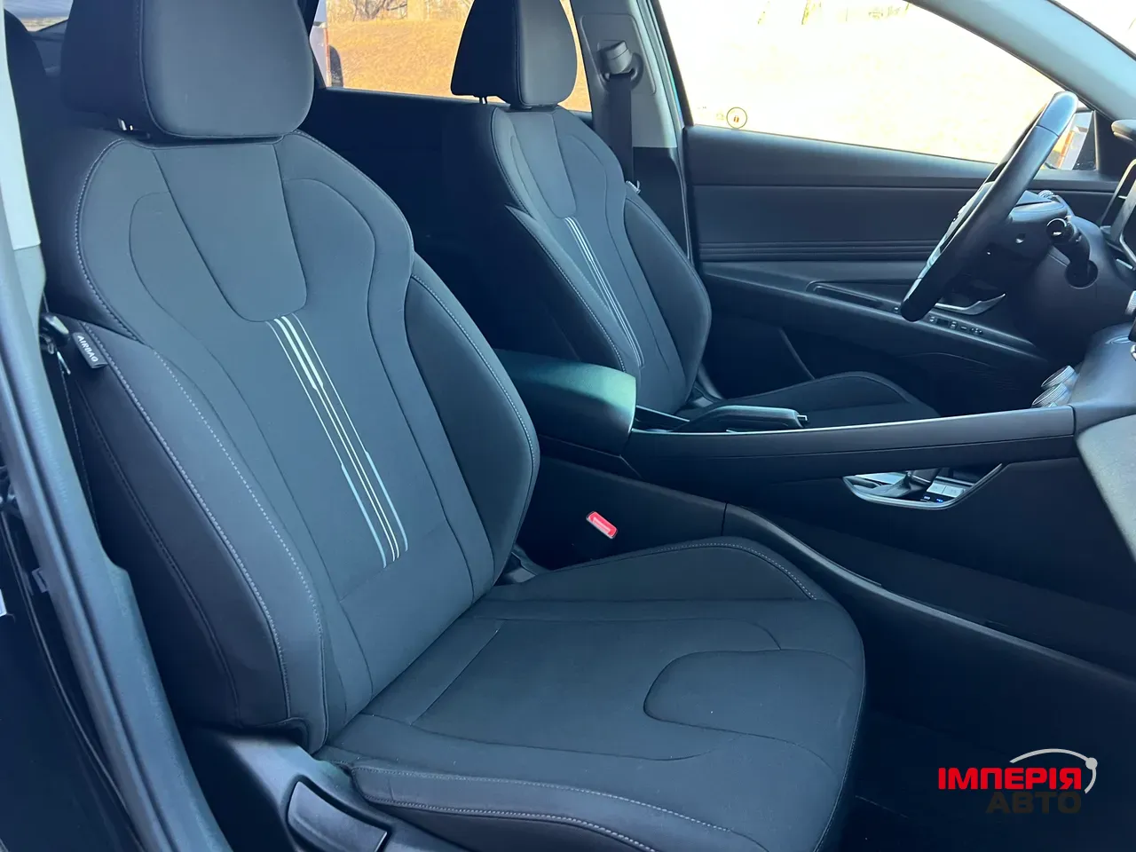 Hyundai Elantra - фото 26