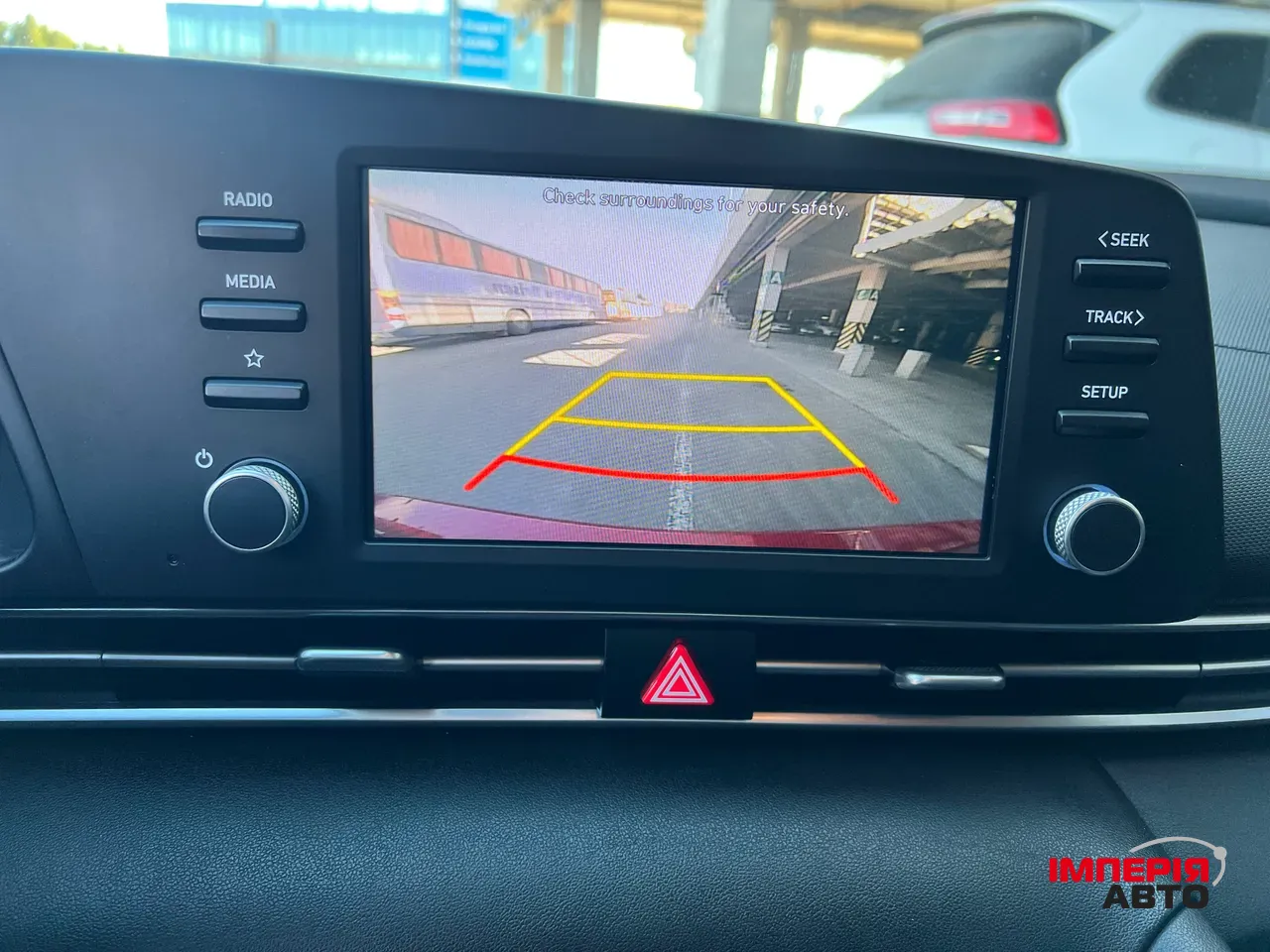 Hyundai Elantra - фото 23