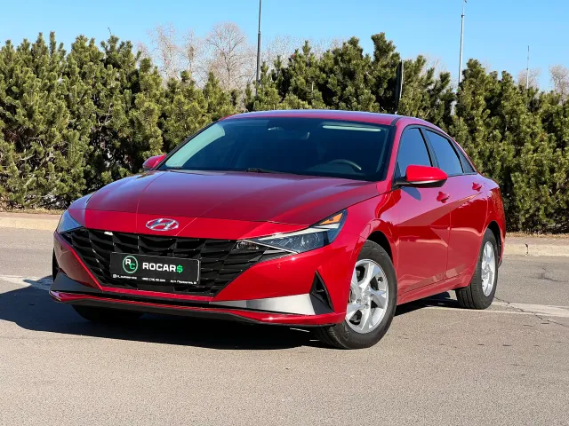 Hyundai Elantra - фото 3