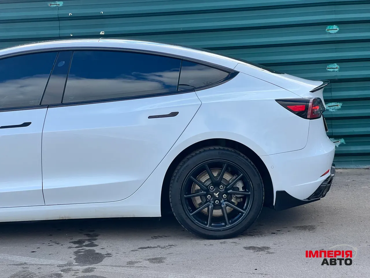 Tesla Model 3 - фото 5