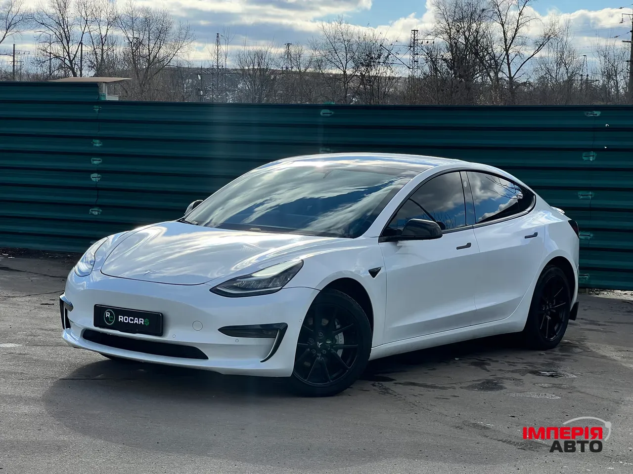 Tesla Model 3 - фото 3