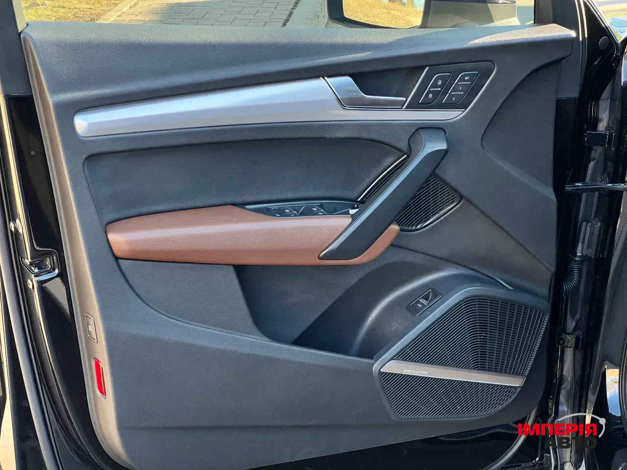 Audi Q5 - фото 9